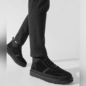 SIZE 7 MENS. FIF FOR  WOME'S  SIZE 8. UGG HIGHLAND. HI MERITAG High-Top Sneakers
